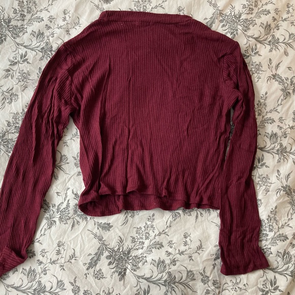 Soft Cozy Ribbed Cropped Sweater Burgundy/Maroon ✨ 50% OFF BUNDLES ✨ - Picture 2 of 2